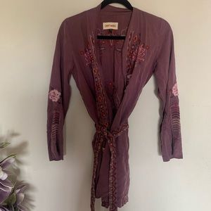 Gorgeous embroidered Driftwood kimono/robe. From Sundance.
